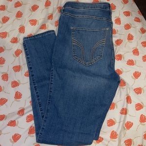 Brand new Hollister jeans never been used
